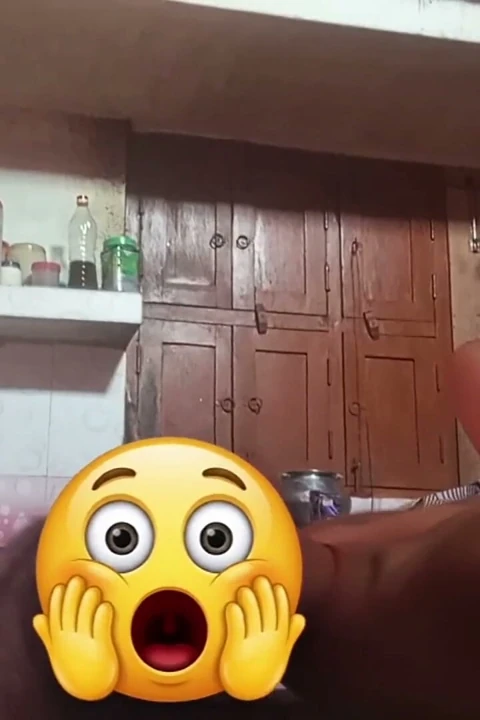 Üvey kız kardeş