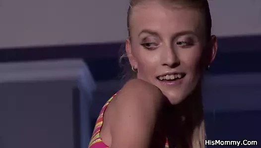 Adam bulma onun genç gf oynuyor eski anne kıllı am