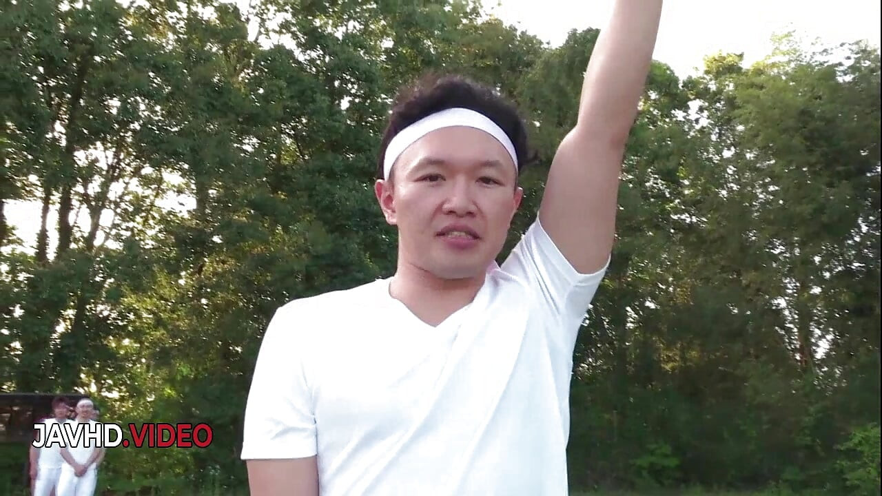 Sara Saijo'nun vahşi açık havada Japon grup seks macerası