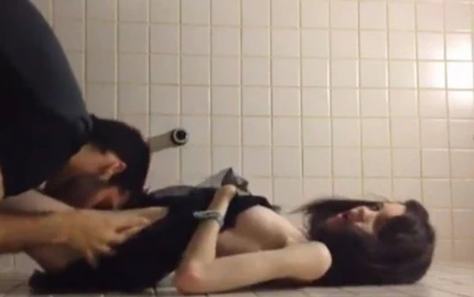 Marina Fraga erkek arkadaşı tarafından banyoda sikiliyor