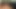 Olgun lateks dominatrix tasmalı çıplak kölelere komut veriyor