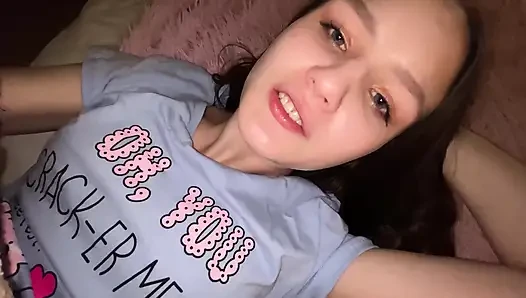 Üvey kız kardeş üvey erkek kardeşinden seks dersi istiyor