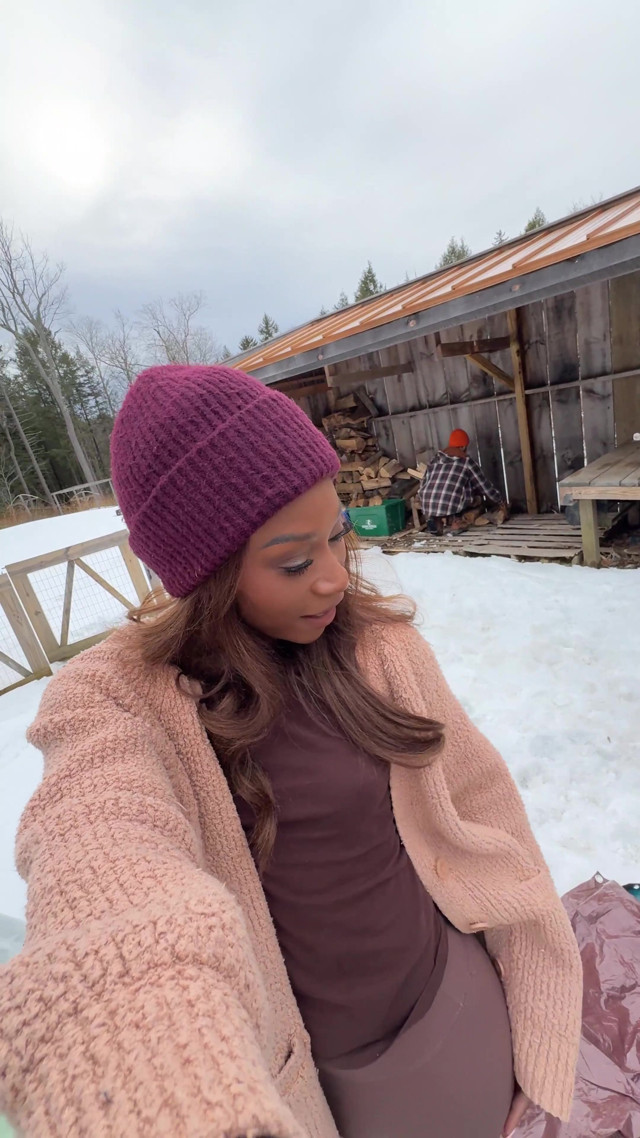 Blowjobs in the backyard! Big Dick Trans Girl Vanniall Seduces Wood Hauler For Outdoor Oral & Hard Anal Pounding