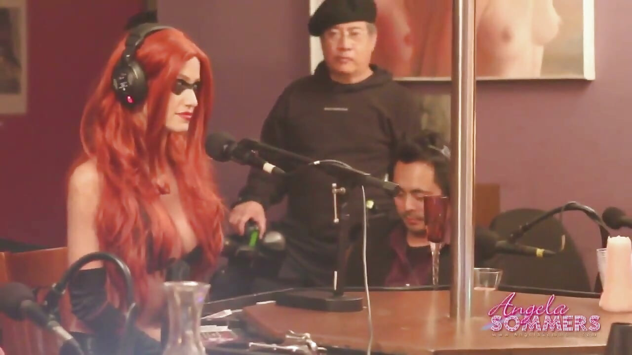 Striptizciella sitesi Angela Sommers'ın yer aldığı bts'i piyasaya çıkarıyor