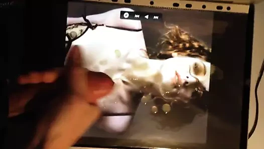 Winona ryder boşalıyor