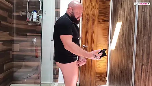 Serseri latin sana ateşli sikişmeyi gösteriyor