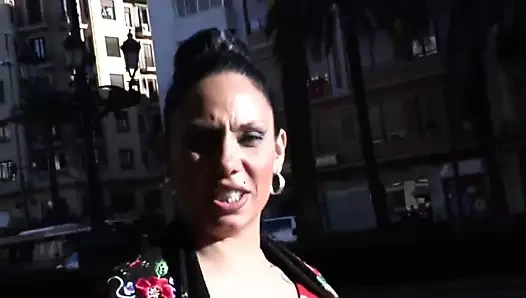 Büyük memeli marta sanz