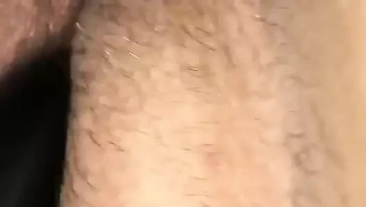 İri güzel kadın sert boşalıyor