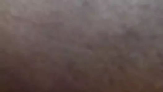 Sudha götünü sallıyor