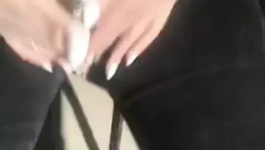 Sarışın gösteren göğüsleri ve sahip olan sohbet içinde webcam pt1