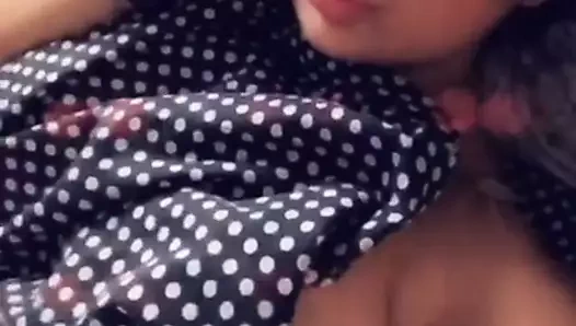 Rumen büyük göğüslerim ateşli 2