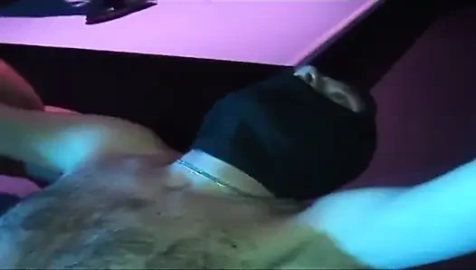 Olgun hatun vahşi grup pound'unda genişliyor