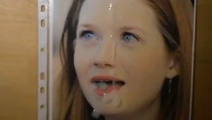 Bonnie wright boşalmak haraç #2