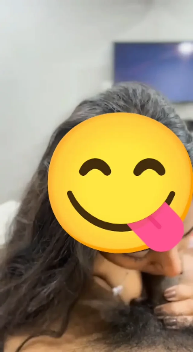 Büyük götlü biseksüel memeli kız arkadaşım inanılmaz tutkulu seks yapıyor.