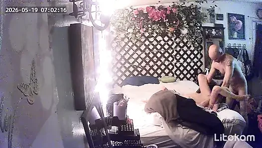 Komşu ile yakalandı