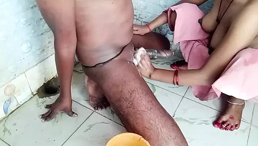 Bugün kasık kıllarını çıkardık ve baldız penisimi salladı ve suyu döktük.