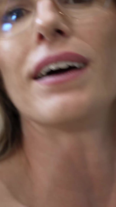 cory chase ilk büyük zenci çişini yutuyor