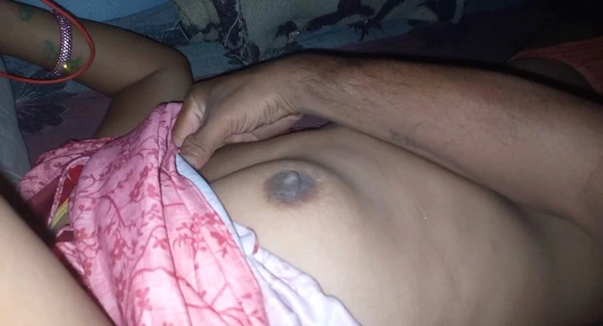 Sevimli kız köylü adam tarafından sikiliyor