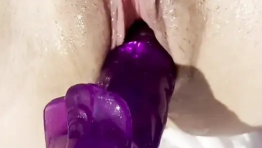 Kadın Çeşmesi Havuzunun Etrafında