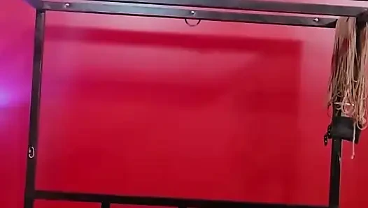Dominafire köleyi sikiyor ve sopalıyor