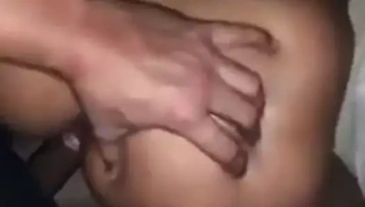 Büyük götlü domaltmalı İsrailli adam seksi kızı sikiyor