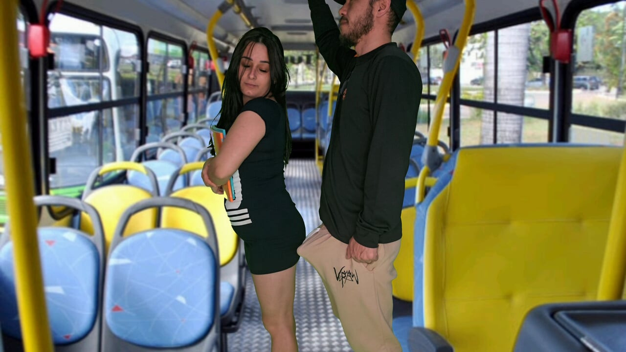Öğrenci otobüsün içinde sikiliyor!