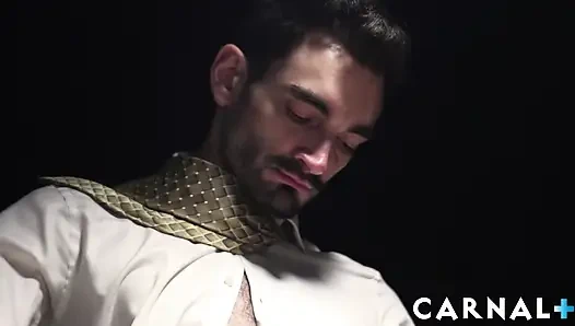 Boyforsale - Twink Marcus River tükürük sikiliyor ve yeni dilf ustası tarafından yetiştiriliyor