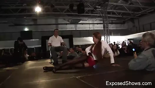 yaramaz seksi kızlar soyunma üzerinde sahne