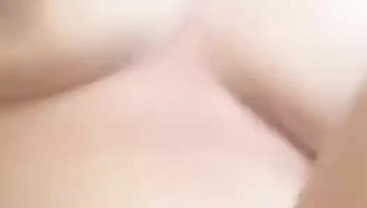 Türk olgun aldatıyor ve kocasıyla telefonda konuşuyor