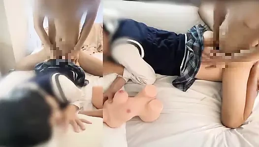 Film 170 - yetişkin oyuncaklarla sahte üçlü seks - mastürbasyon yapıyor - karısı kıskanıyor, birden fazla lezbiyen oyunu sırasında boşalıyor