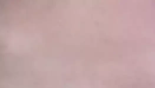 Tesettürlü kız büyük yarağa oral seks yapıyor