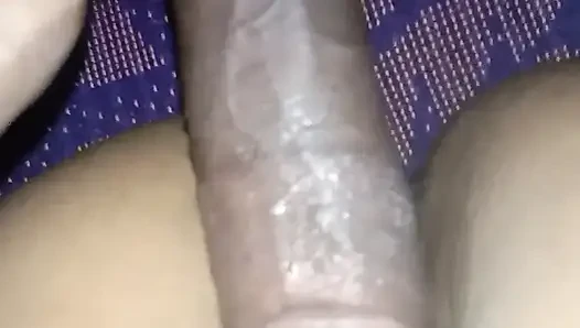 Üvey kız kardeş yaşlı üvey erkek kardeşini sikiyor
