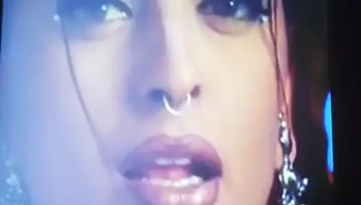 Juhi chawla boşalma