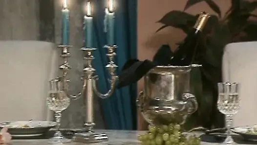 Mükemmel Alman porno yıldızı kızlar klasik grup sekste yarak paylaşıyor