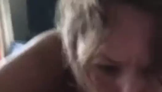 Olgun eş çalışma sert üzerinde büyük horoz