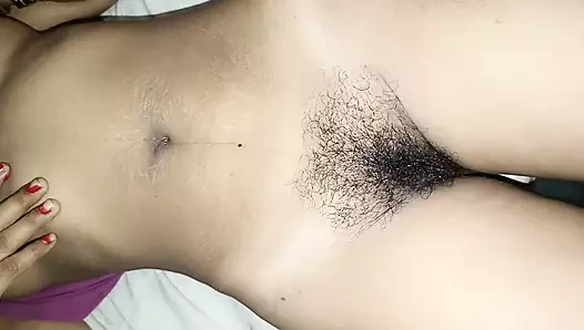 Geceleri banyo yapıyordum bu yüzden izlemeye devam ettim ve gördüğümde beni aradı ve sarılmaya başladı