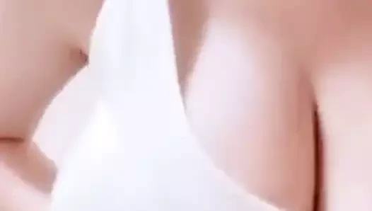 Özel dev göğüsler sallamak 4