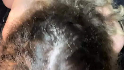 SÜRTÜK İNGILIZ BEBEK SERT ANAL SIKIŞMEDEN ÖNCE BÜYÜK ZENCI YARAĞıNı EMIYOR