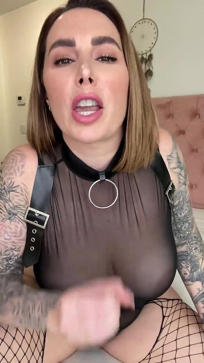 Büyük götlü Paige Turnah kadın egemenliği seni sert bir elle muameleye zorluyor ve azdırıyor