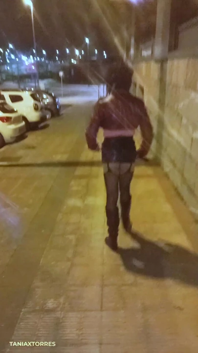 Taniax, mini etekle dolaşıyor, 2026