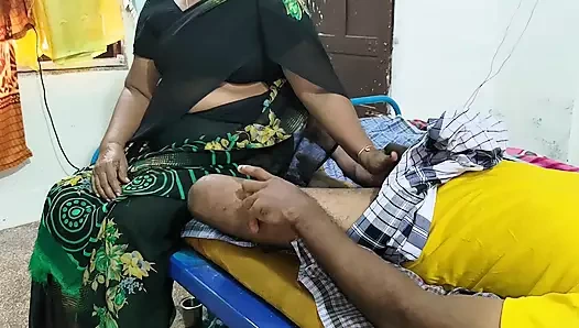 Üvey annem penisimi ovuyor ve klitorisine mastürbasyon yaptım