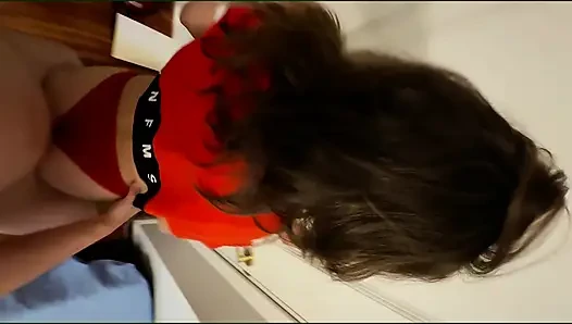 En iyi arkadaşımın kız arkadaşı onu tatminemediği için onu sikmem için yalvardı. BÖLÜM 1