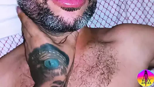 Evli komşuyla agresif, yüzüne tokat atarak seks