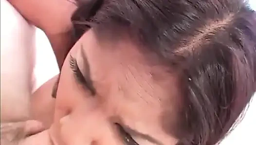 İnanılmaz özel Hintli sürtük tüm pozisyonlarda sert sikiliyor