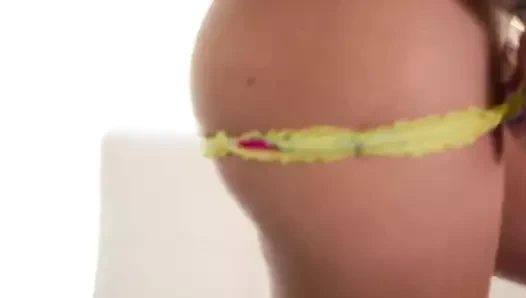 tek başına kaliteli zaman zevk ısırılmış sarışın