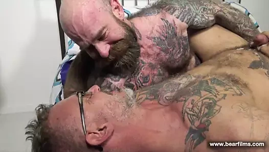 Jack Dixon ve Tony Zucchero (loh p1)