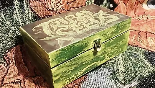 Suzy Wylde, Resim ve Kullanılabilir Öğeler Oluşturan Bir Yaratıcı