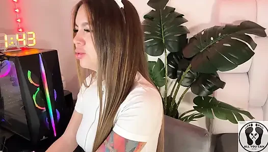 Hemşire Alfa Dönüşüm Terapisine Beta Uyguluyor