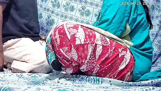 Hintli hemşire ve hasta parkta seks yapıyor