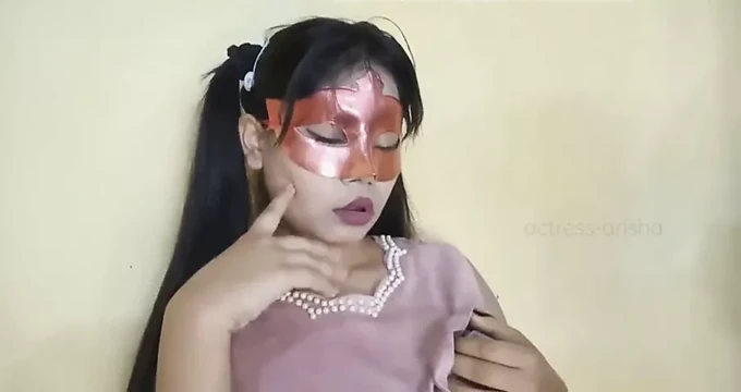 seksi desi kız gösteren onu KEDİ
